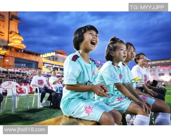 卡卡足球明星的儿子如何继承父亲的足球梦想与荣耀之路